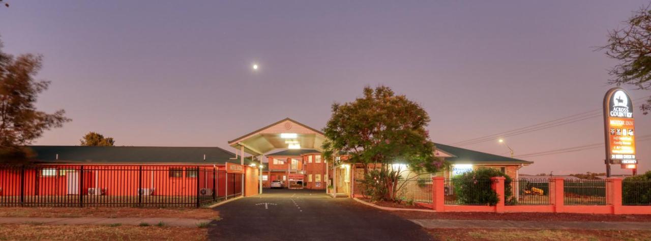 Across Country Motor Inn Dubbo Exteriör bild
