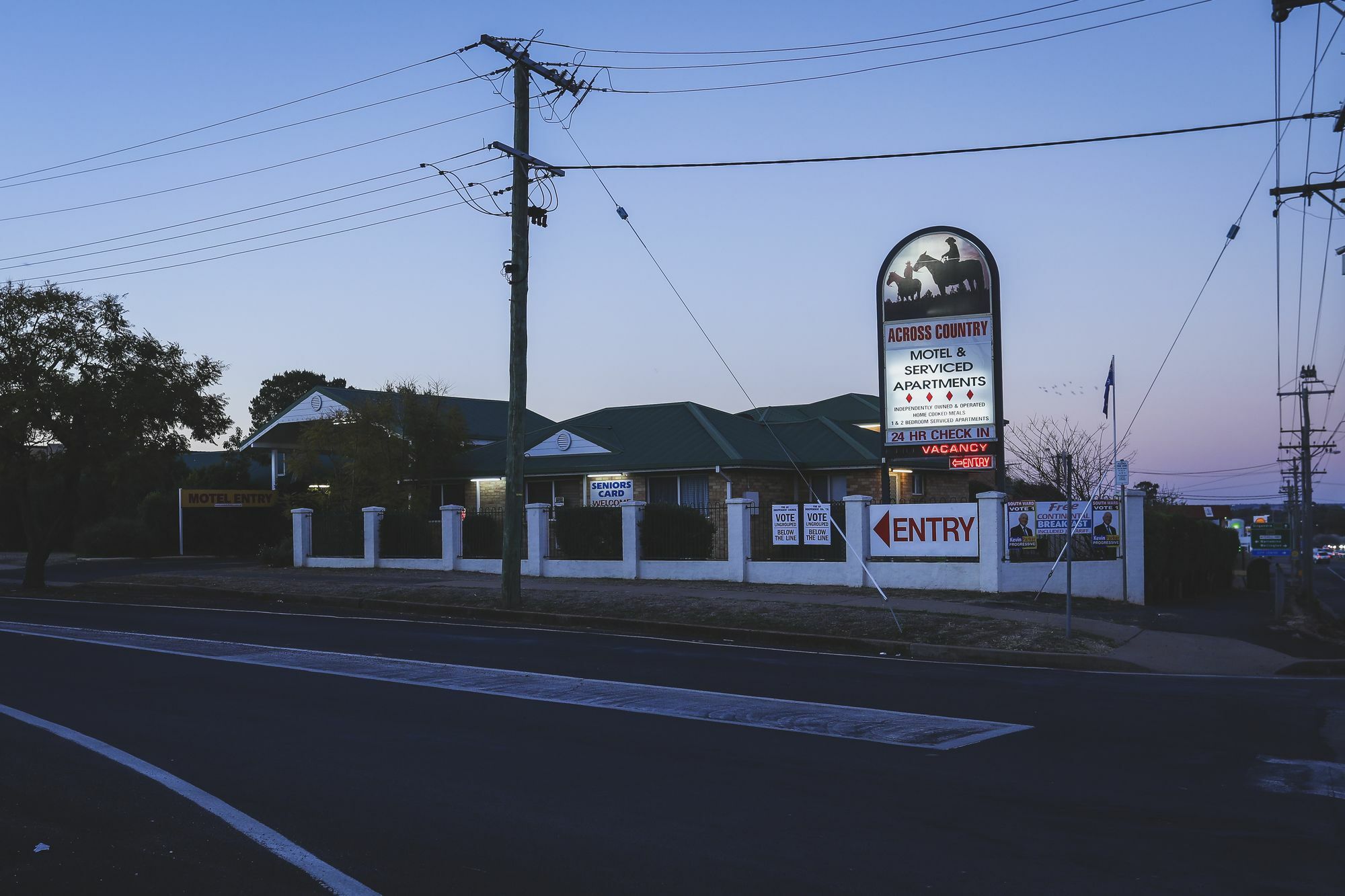 Across Country Motor Inn Dubbo Exteriör bild